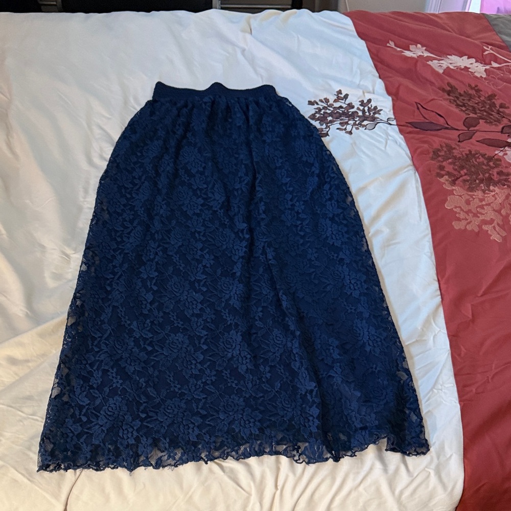 Elegant Navy Lace Skirt